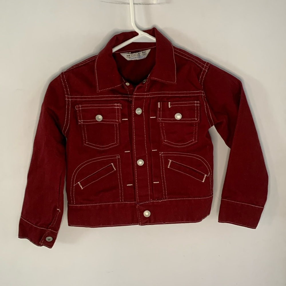 Vintage Towncraft maroon denim jean jacket with white stitching. size Medium